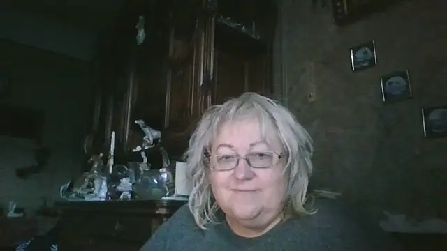 Snapshot of Lala-Love56 chatting on 10-11-25, 04:33 Lala-Love56 online show from 10-11-25, 04:33