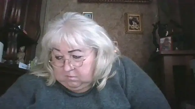 Snapshot of Lala-Love56 chatting on 11-27-25, 11:45 Lala-Love56 online show from 11-27-25, 11:45