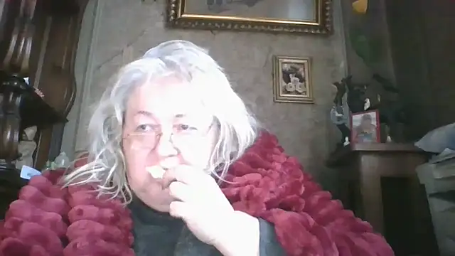 Snapshot of Lala-Love56 chatting on 11-30-25, 10:41 Lala-Love56 online show from 11-30-25, 10:41