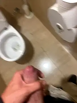 Snapshot of joaomesa chatting on 09-10-25, 03:39 joaomesa online show from 09-10-25, 03:39