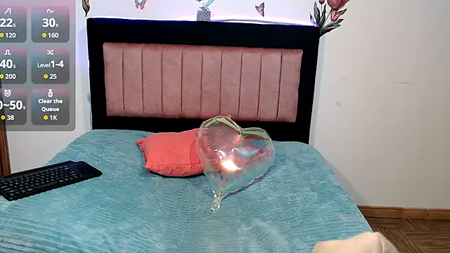 Snapshot of Valeryxs chatting on 11-25-25, 08:53 Valeryxs online show from 11-25-25, 08:53