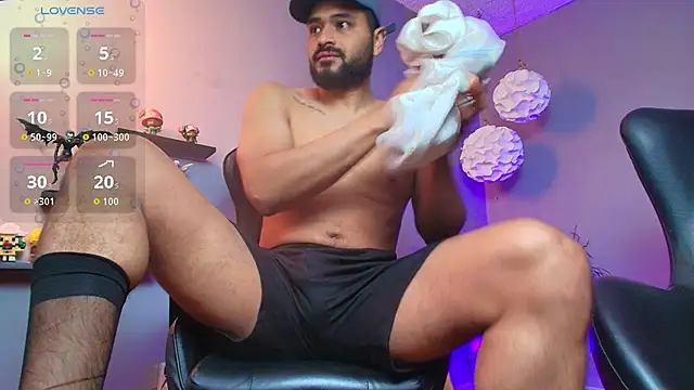 Snapshot of Gael_Meneses chatting on 09-12-25, 10:59 Gael Meneses online show from 09-12-25, 10:59