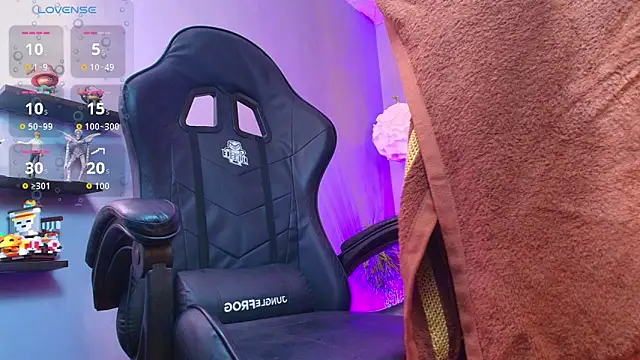 Snapshot of Gael_Meneses chatting on 09-19-25, 11:00 Gael Meneses online show from 09-19-25, 11:00