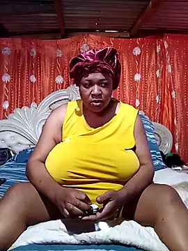 BUSTY QUEEEN online show from 10-15-25, 06:02