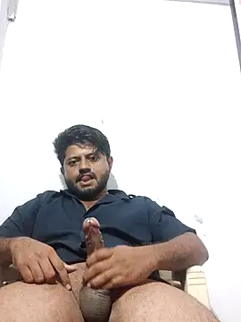 Snapshot of urhotboymeet chatting on 11-24-25, 06:29 urhotboymeet online show from 11-24-25, 06:29