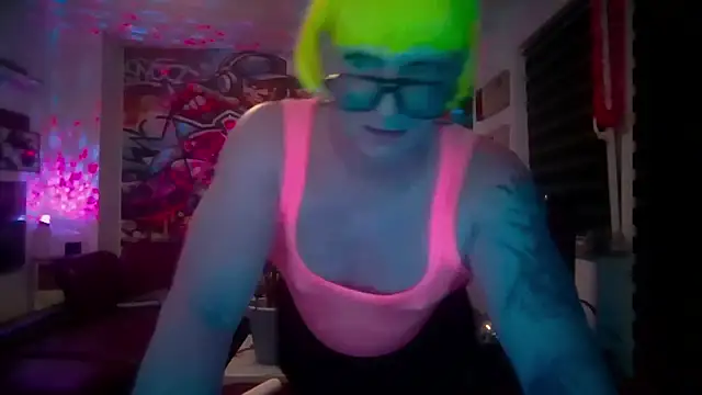 hellgirl1980 online show from 07-17-26, 09:08