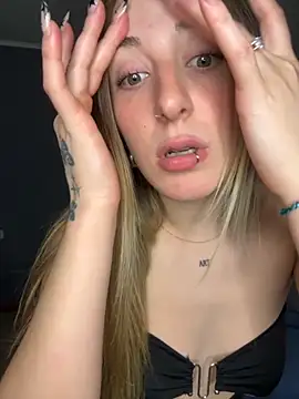 Sashailardi online show from 10-08-25, 05:16