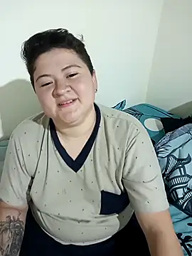 Noha Whiitee online show from 11-17-25, 07:03