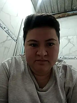 Noha Whiitee online show from 11-18-25, 03:34