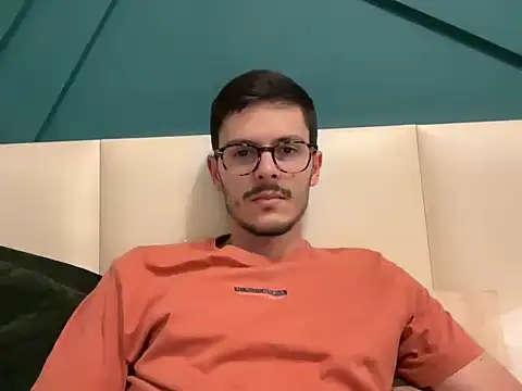 Snapshot of gabemodel chatting on 09-10-25, 11:38 gabemodel online show from 09-10-25, 11:38