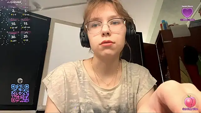 Snapshot of LouieRutt chatting on 09-28-25, 09:25 LouieRutt online show from 09-28-25, 09:25