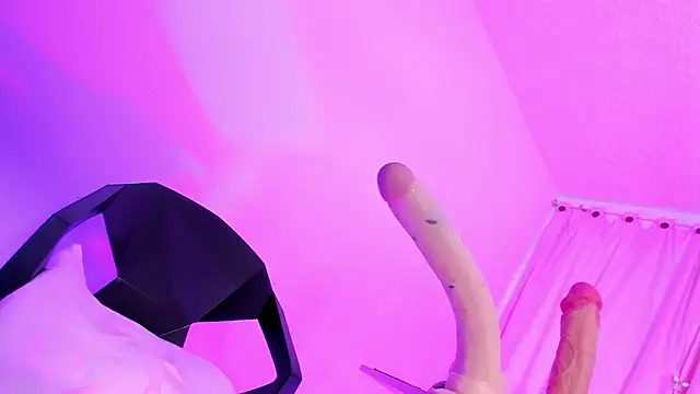 francesca suzett  online show from 10-11-25, 08:07