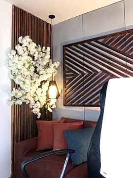 B Wild online show from 10-06-25, 01:14