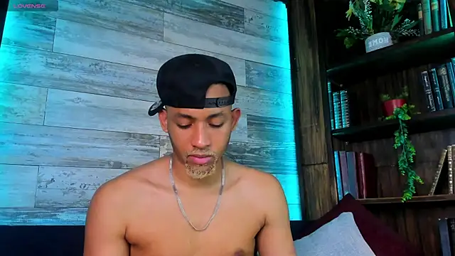 B Wild online show from 06-09-26, 03:29