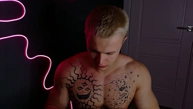 James  Noah online show from 10-27-25, 08:35