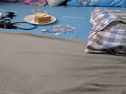 Snapshot of Playroom_queen chatting on 09-26-25, 08:18 Playroom queen online show from 09-26-25, 08:18