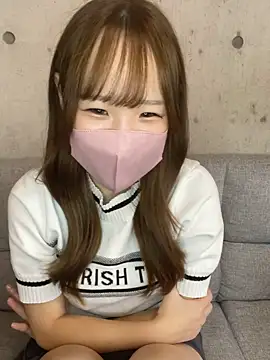 maika 3 online show from 10-11-25, 12:43