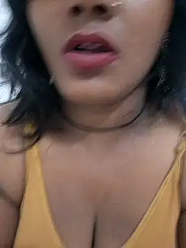 Snapshot of Rashmi_Pathak chatting on 09-17-25, 05:53 Rashmi Pathak online show from 09-17-25, 05:53