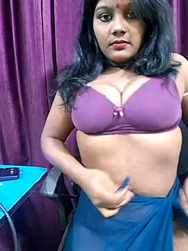 Snapshot of Rashmi_Pathak chatting on 09-30-25, 02:00 Rashmi Pathak online show from 09-30-25, 02:00
