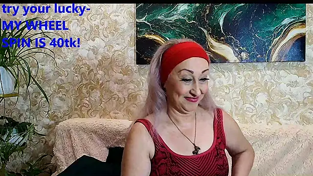  Sara  Smith  online show from 12-03-25, 07:16