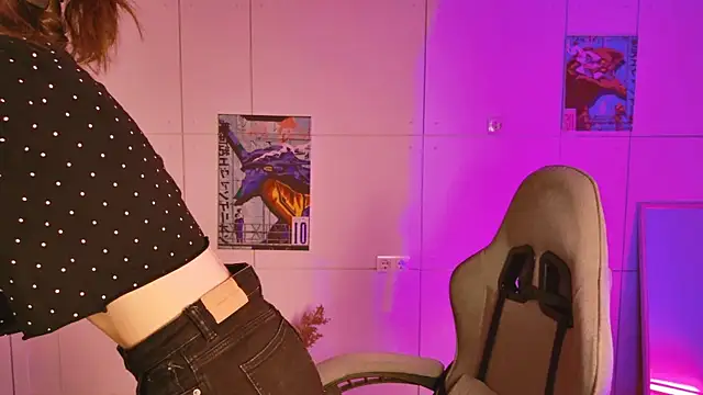 Yoka paradoXXX online show from 03-04-26, 09:15