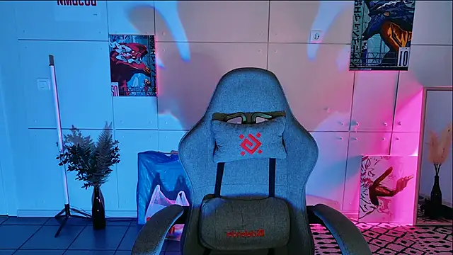 Yoka paradoXXX online show from 04-07-26, 09:21