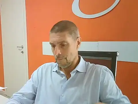 Snapshot of max79ve31 chatting on 09-23-25, 11:57 max79ve31 online show from 09-23-25, 11:57