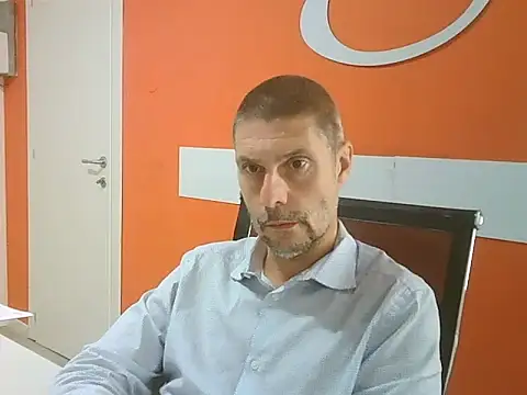 Snapshot of max79ve31 chatting on 09-26-25, 01:48 max79ve31 online show from 09-26-25, 01:48