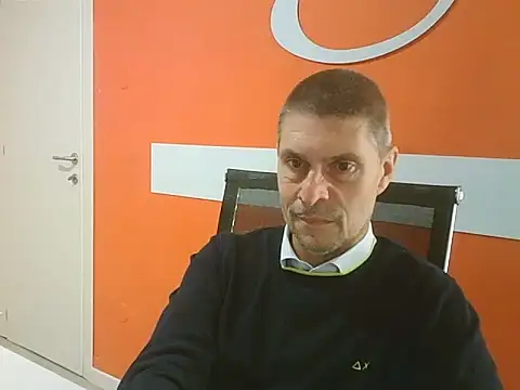Snapshot of max79ve31 chatting on 10-01-25, 11:49 max79ve31 online show from 10-01-25, 11:49