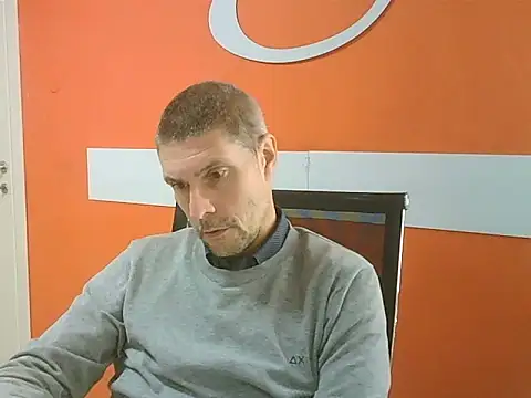 Snapshot of max79ve31 chatting on 11-03-25, 12:50 max79ve31 online show from 11-03-25, 12:50