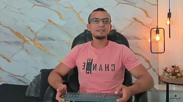 johan miller0 online show from 09-20-25, 11:50