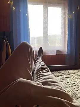 Klark  online show from 11-04-25, 01:54