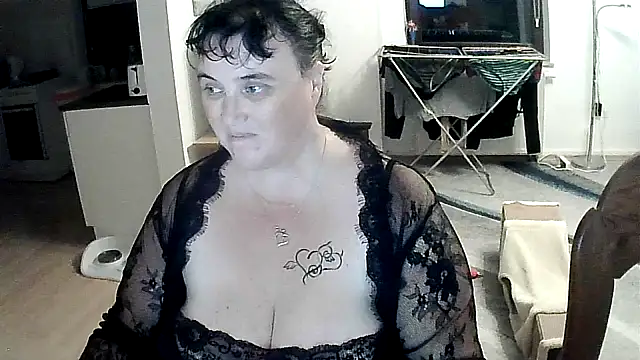 Snapshot of Minou1610 chatting on 09-28-25, 08:03 Minou1610 online show from 09-28-25, 08:03