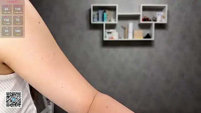 Snapshot of RinaMirinda chatting on 12-14-25, 11:15 RinaMirinda online show from 12-14-25, 11:15