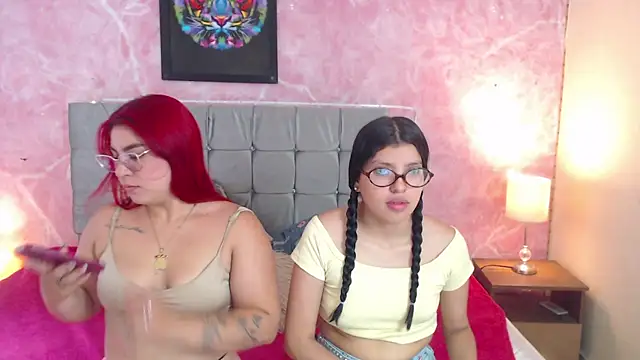 WHANDA CARVAJAL online show from 10-04-25, 02:15