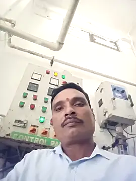 Snapshot of 8133vaibhavh chatting on 09-10-25, 08:03 8133vaibhavh online show from 09-10-25, 08:03