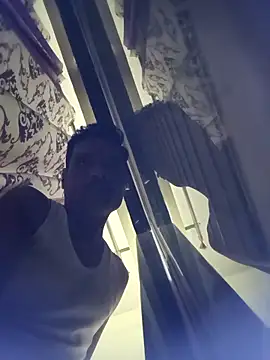 Snapshot of 8133vaibhavh chatting on 09-29-25, 04:56 8133vaibhavh online show from 09-29-25, 04:56