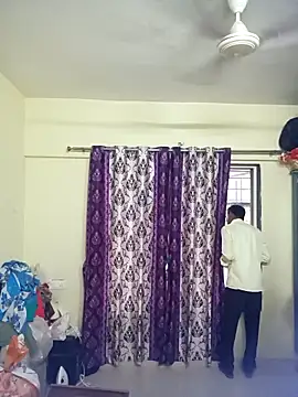 Snapshot of 8133vaibhavh chatting on 10-23-25, 12:26 8133vaibhavh online show from 10-23-25, 12:26