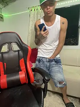  masterdaniel  online show from 10-29-25, 04:37