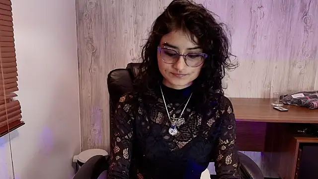 LilyRouset online show from 09-18-25, 01:13