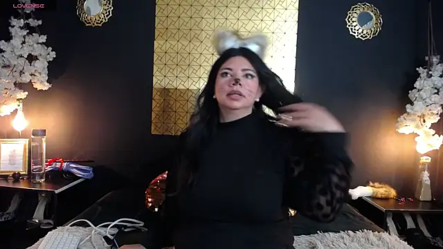 kinky momm online show from 10-27-25, 01:37