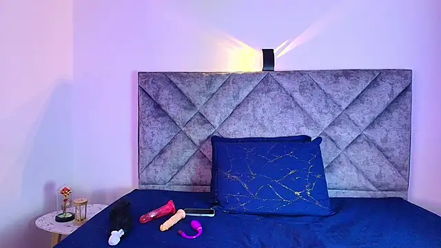 Shantey Laurent online show from 10-06-25, 06:38