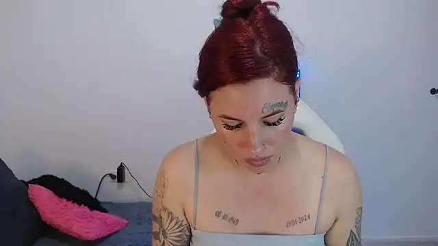 Maddy Vicius19 online show from 09-25-25, 07:50