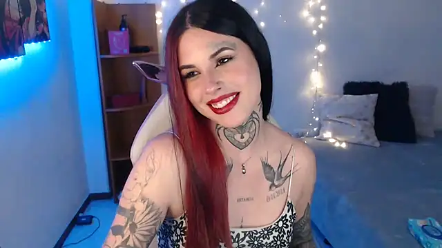 Snapshot of Maddy_Vicius19 chatting on 05-15-26, 01:45 Maddy Vicius19 online show from 05-15-26, 01:45