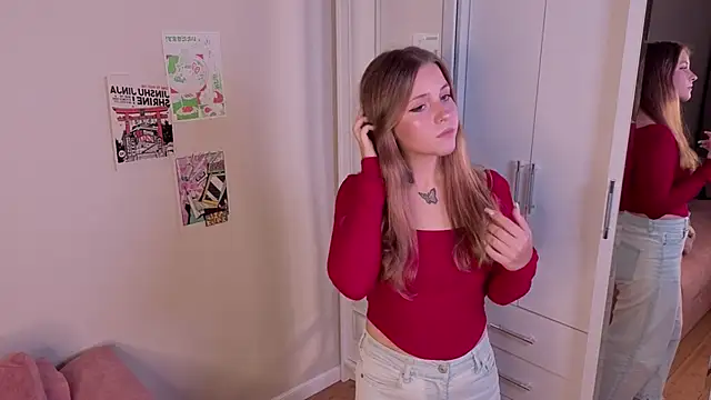 Snapshot of LoveSeekins chatting on 09-12-25, 07:47 LoveSeekins online show from 09-12-25, 07:47