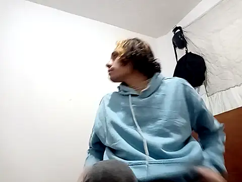 kittymutant99 online show from 11-05-25, 10:43