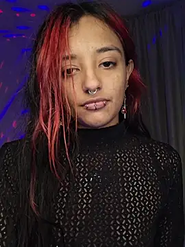 carolinerue online show from 03-24-26, 04:17