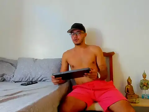 Dusan greyy online show from 09-26-25, 07:07