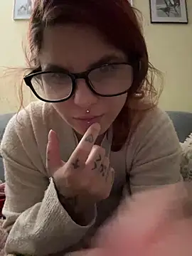 Snapshot of Brutecia2002 chatting on 12-13-25, 07:53 Brutecia2002 online show from 12-13-25, 07:53