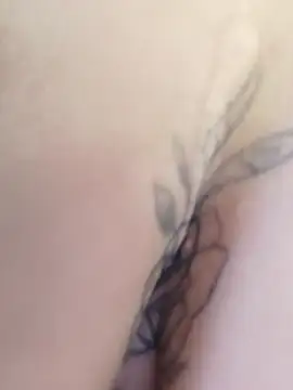 Shell Latina online show from 11-22-25, 03:11